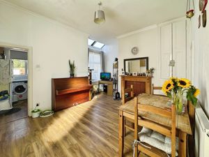 Dining Room- click for photo gallery